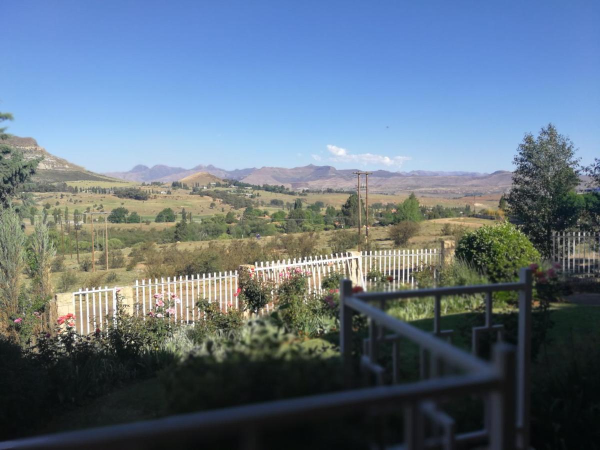 Clarens Cottages Экстерьер фото
